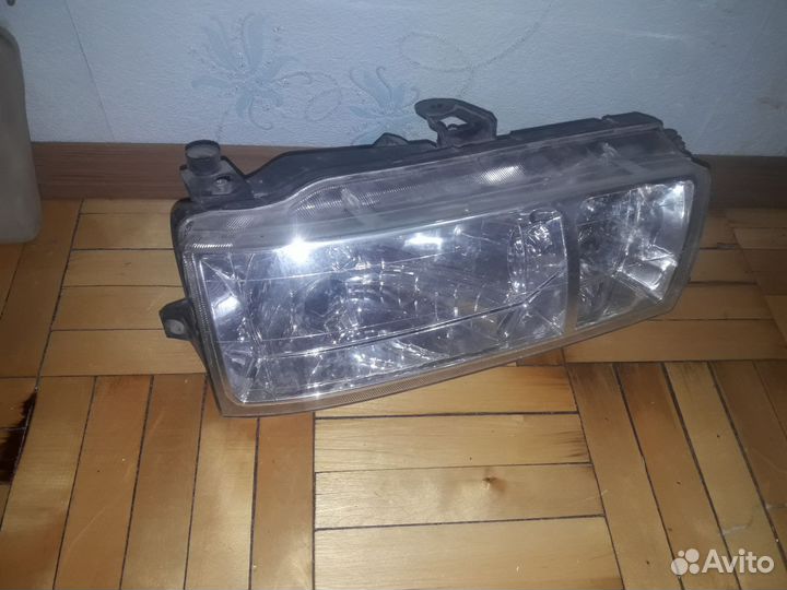 Фара правая Toyota Cresta gx90