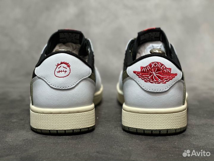 Кроссовки мужские