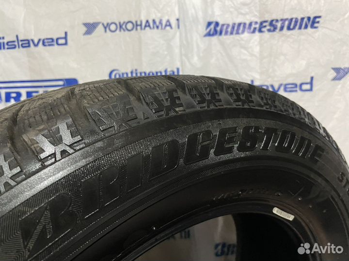 Bridgestone Blizzak Revo GZ 215/60 R16