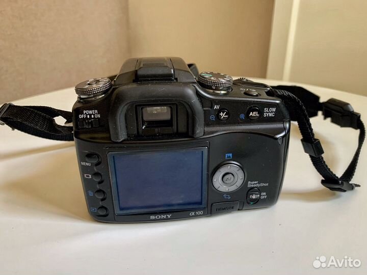 Зеркальный фотоаппарат Sony A100