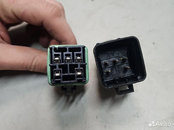 Реле вентилятора двигателя 96251271 kia ceed jd