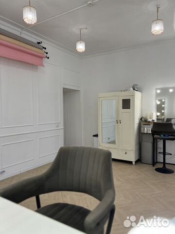 Аренда рабочего места бровиста / визажиста / стили