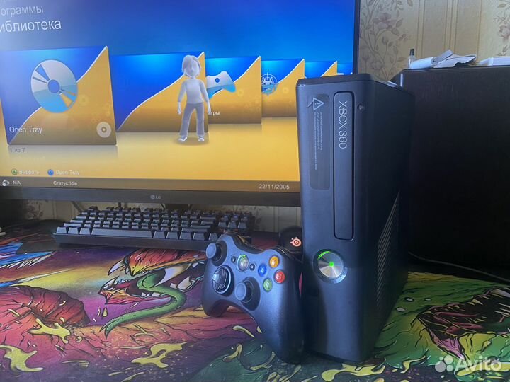 Xbox 360 slim (прошитый +игры)