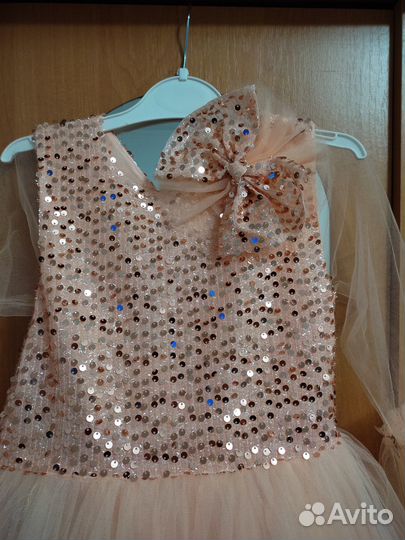 Нарядное платье для девочки