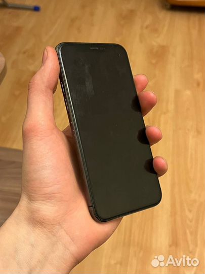 iPhone 11 Pro, 64 ГБ