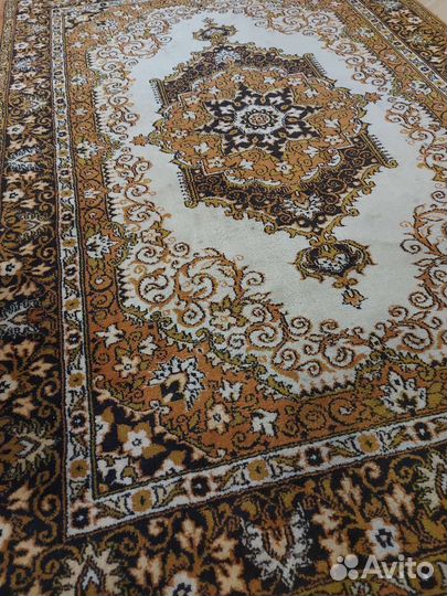 Ковер бу шерстяной