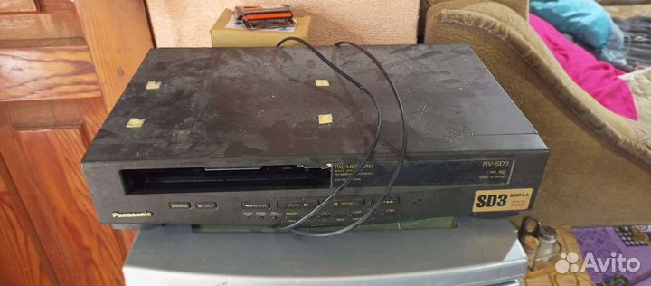 VHS видеомагнитофон