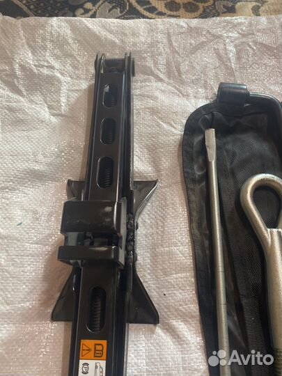 Домкрат nissan x trail