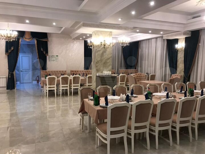 Ресторан, Кафе, Ночной клуб, Бар, Караоке 340 м²