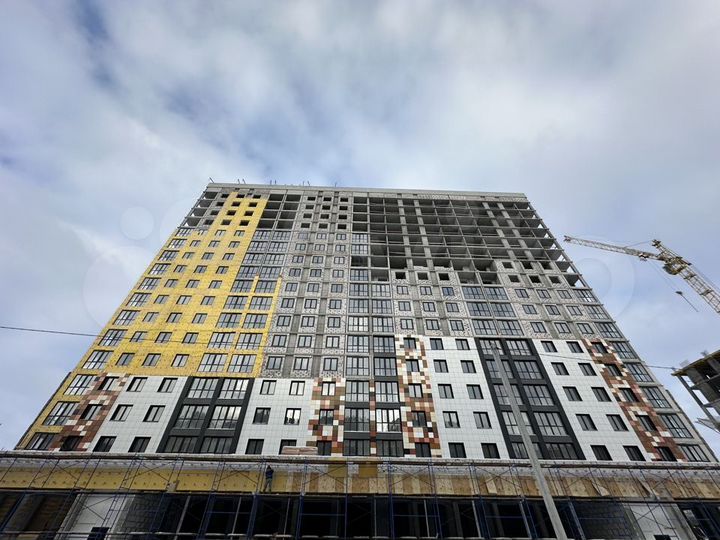 2-к. квартира, 70,3 м², 5/17 эт.