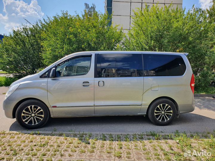 Hyundai Grand Starex 2.5 AT, 2010, 15 000 км