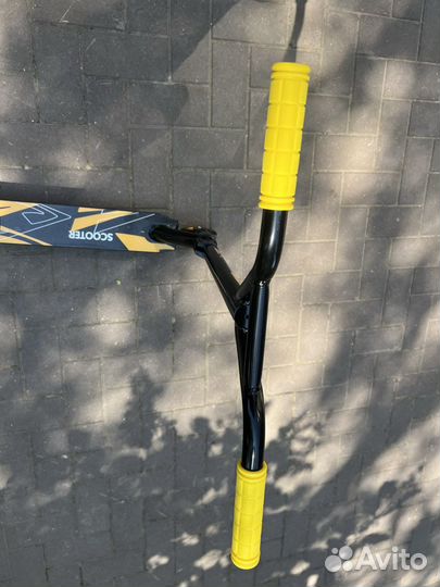 Трюковой самокат scooter