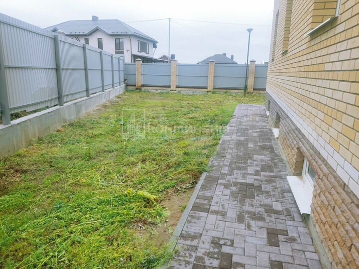 Коттедж 396 м² на участке 10 сот.