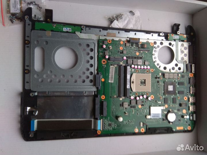 Ноутбук нерабочий DNS TWC-N13M, по запчастям