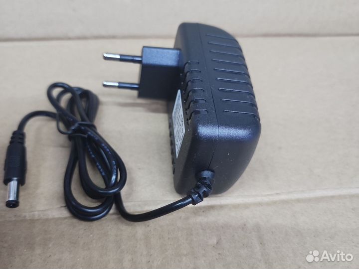 Блок питания power adapter 24v1a5.5/2.5