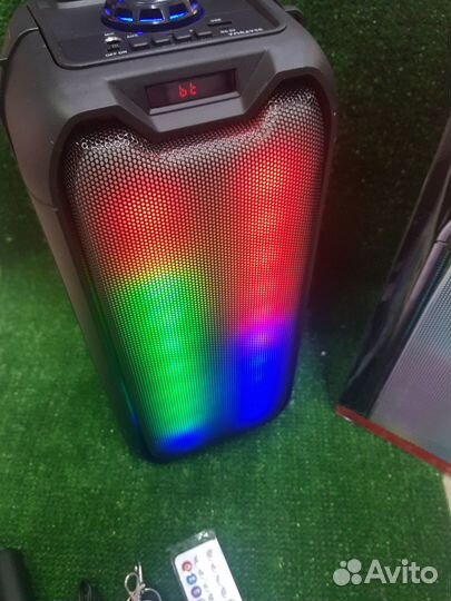 Новая Блютуз Колонка + Микрофон + Пульт