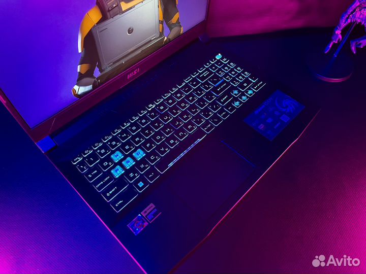 Ноутбук для игр MSI Bravo 15: RTX 4050 / Ryzen 5