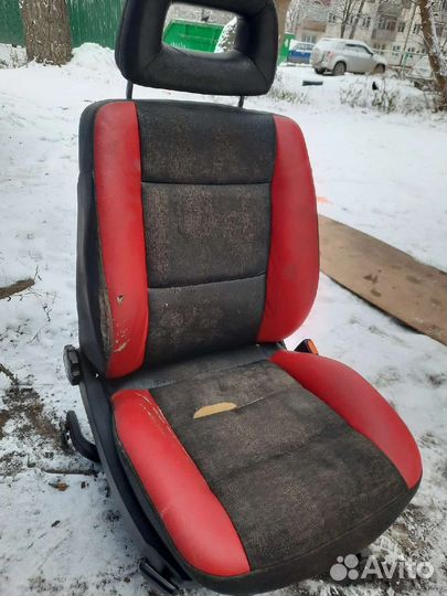 Сиденья на Ауди 100, А6 С4