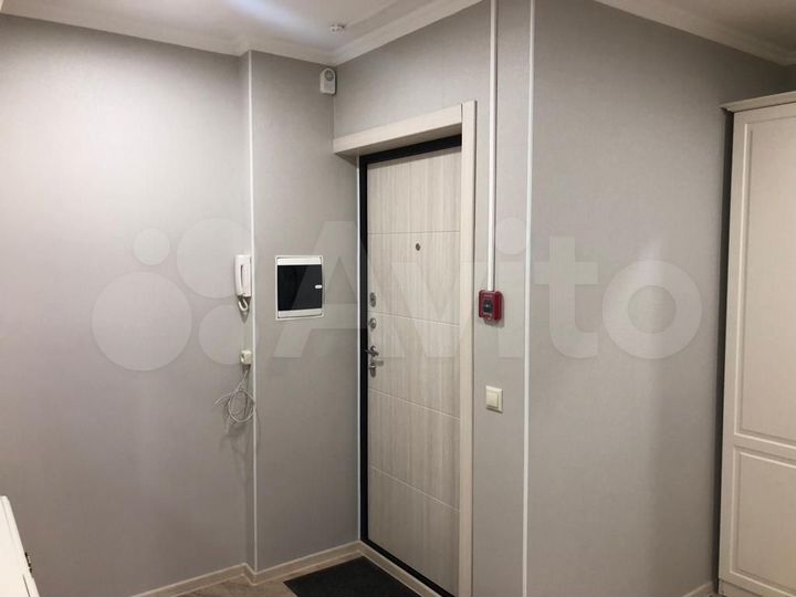 2-к. квартира, 80 м², 8/16 эт.