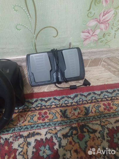 Игровой руль logitech