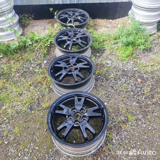 Литые диски из Японии r15 5x100 6J ET45 DIA54.1