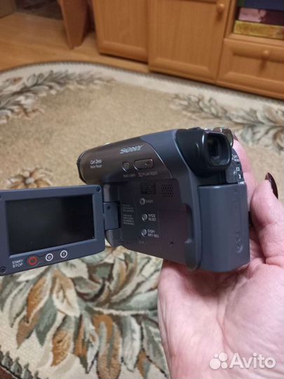 Видеокамера sony