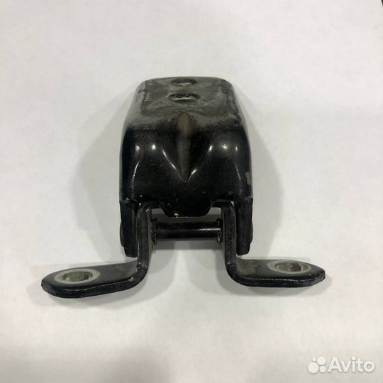 Петля двери Nissan A047743 R и L