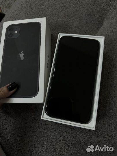 iPhone 11, 64 ГБ