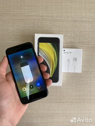 iPhone SE (2020), 64 ГБ