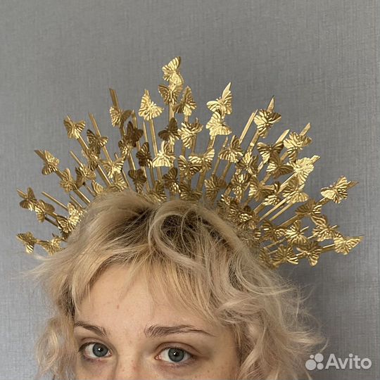 Диадема ручной работы золотая