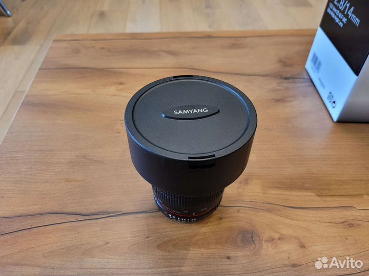 Объектив Samyang 14mm F 2.8