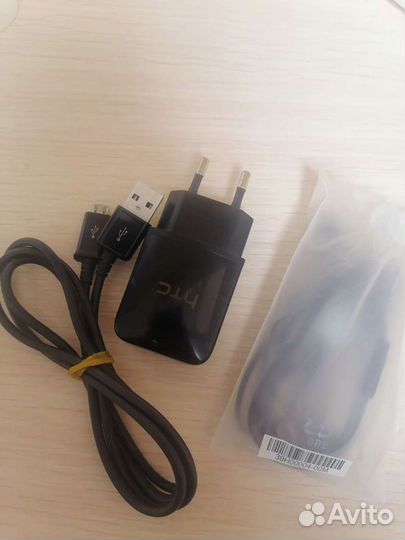 HTC Desire 210, 4 ГБ