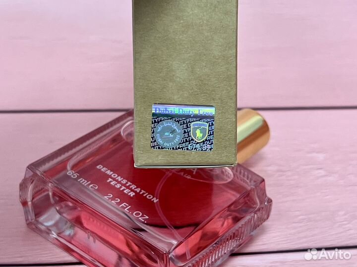 Escada cherry in the air