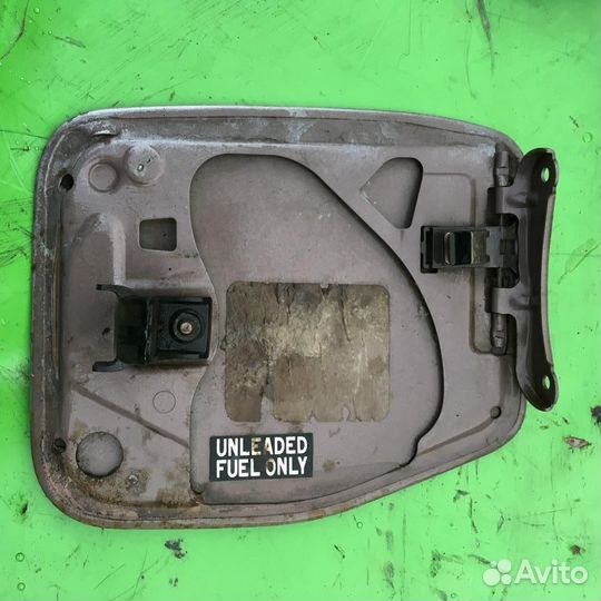 Лючок бензобака Тойота Королла Е100