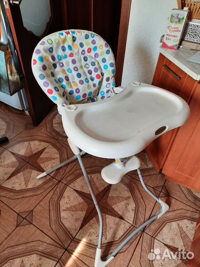 Продам стул для кормления