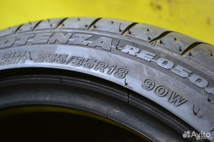 Bridgestone Potenza RE050A 255/35 R18