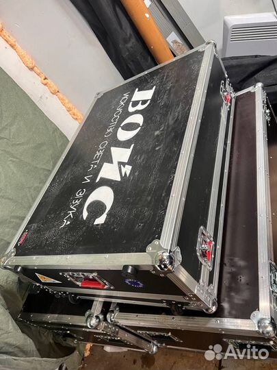 Цифровой микшерный пульт Behringer x32