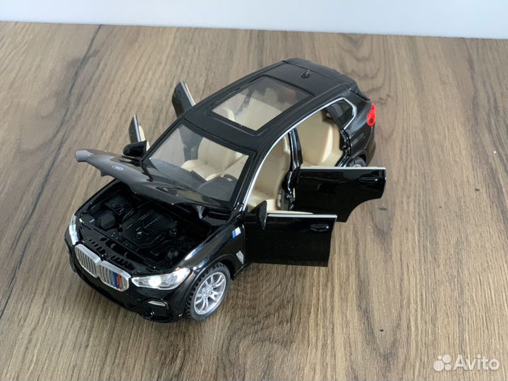 Коллекционные машинки модели игрушки