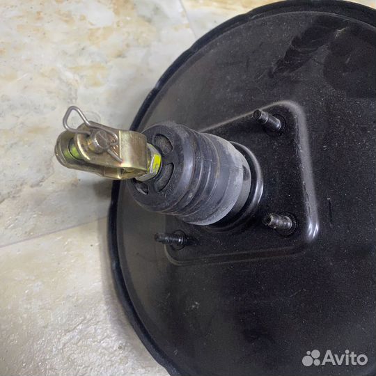 Вакуумный усилитель тормозов Lancer Cedia