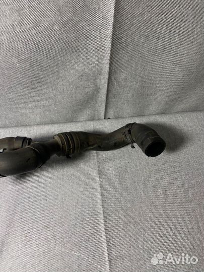 Патрубок Tiguan 2