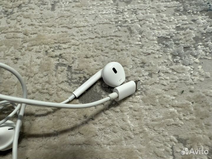 Наушники apple earpods lightning