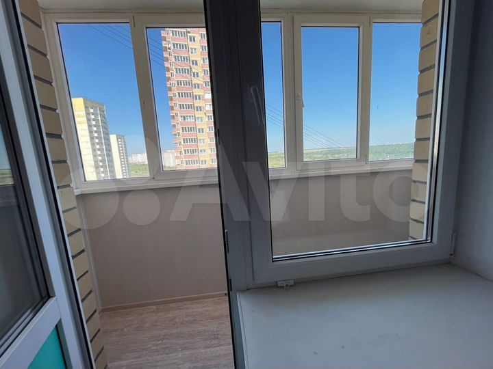 2-к. квартира, 54 м², 6/18 эт.