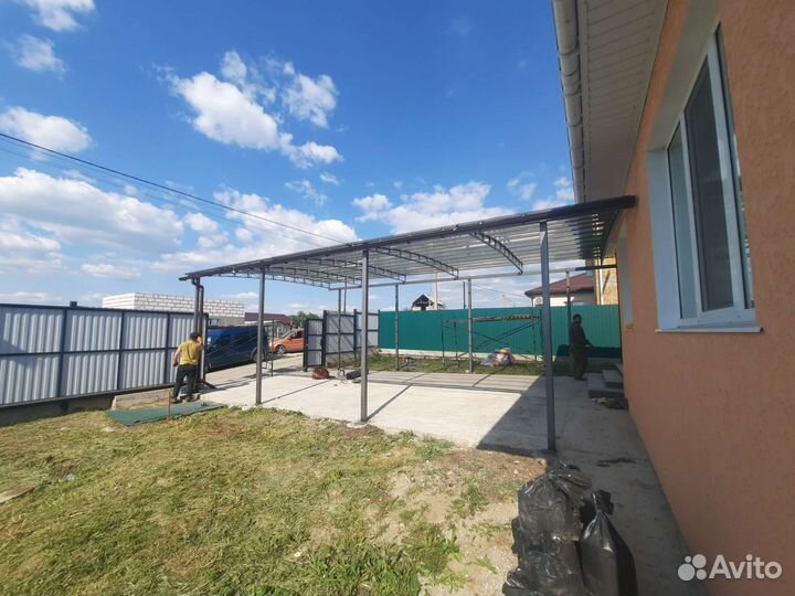 Навес для автомобиля из поликарбоната