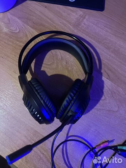 Игровые наушники