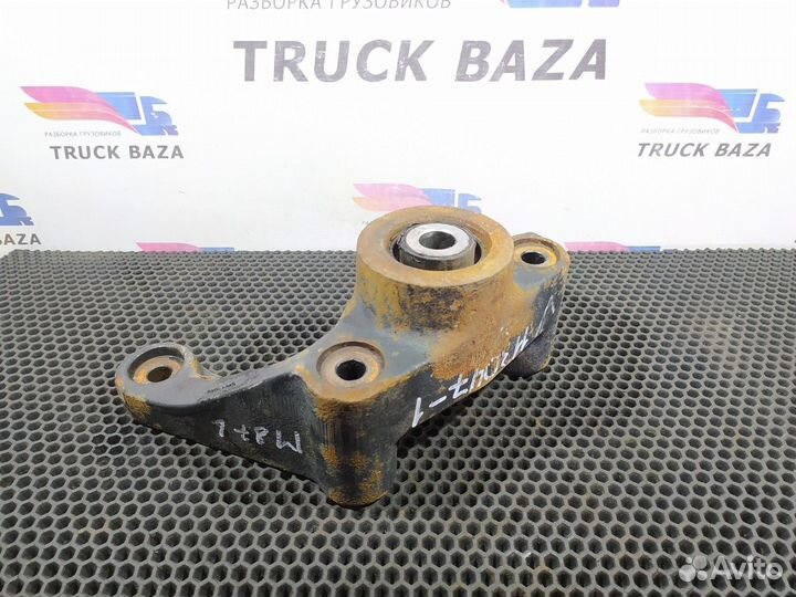 81413073040 Кронштейн рессоры задней