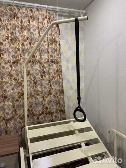 Медицинская кровать для лежачих больных