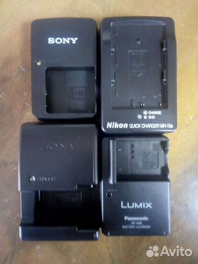 Зарядки к фото и видео камерам
