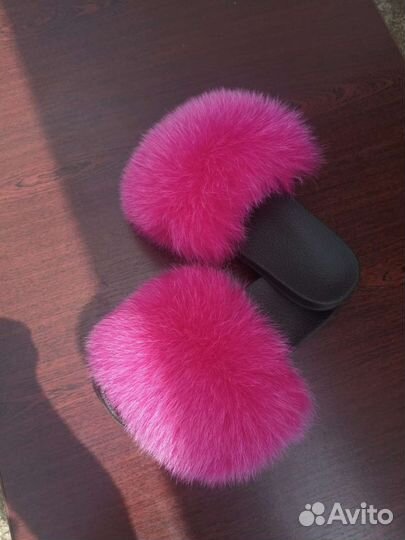 Меховые тапочки