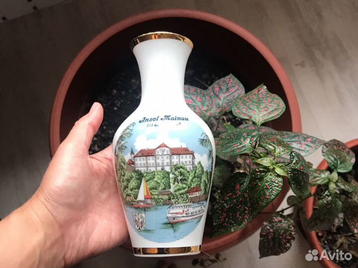 Две немецкие вазочки- фарфор