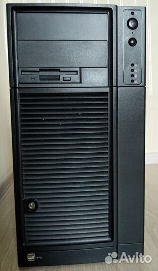 Системный блок сервера Intel 2005г
